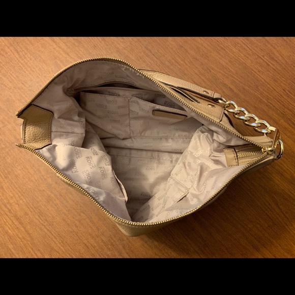 LIKE NEW Michael Kors tan soft leather w/gold bag! - Picture 3 of 8